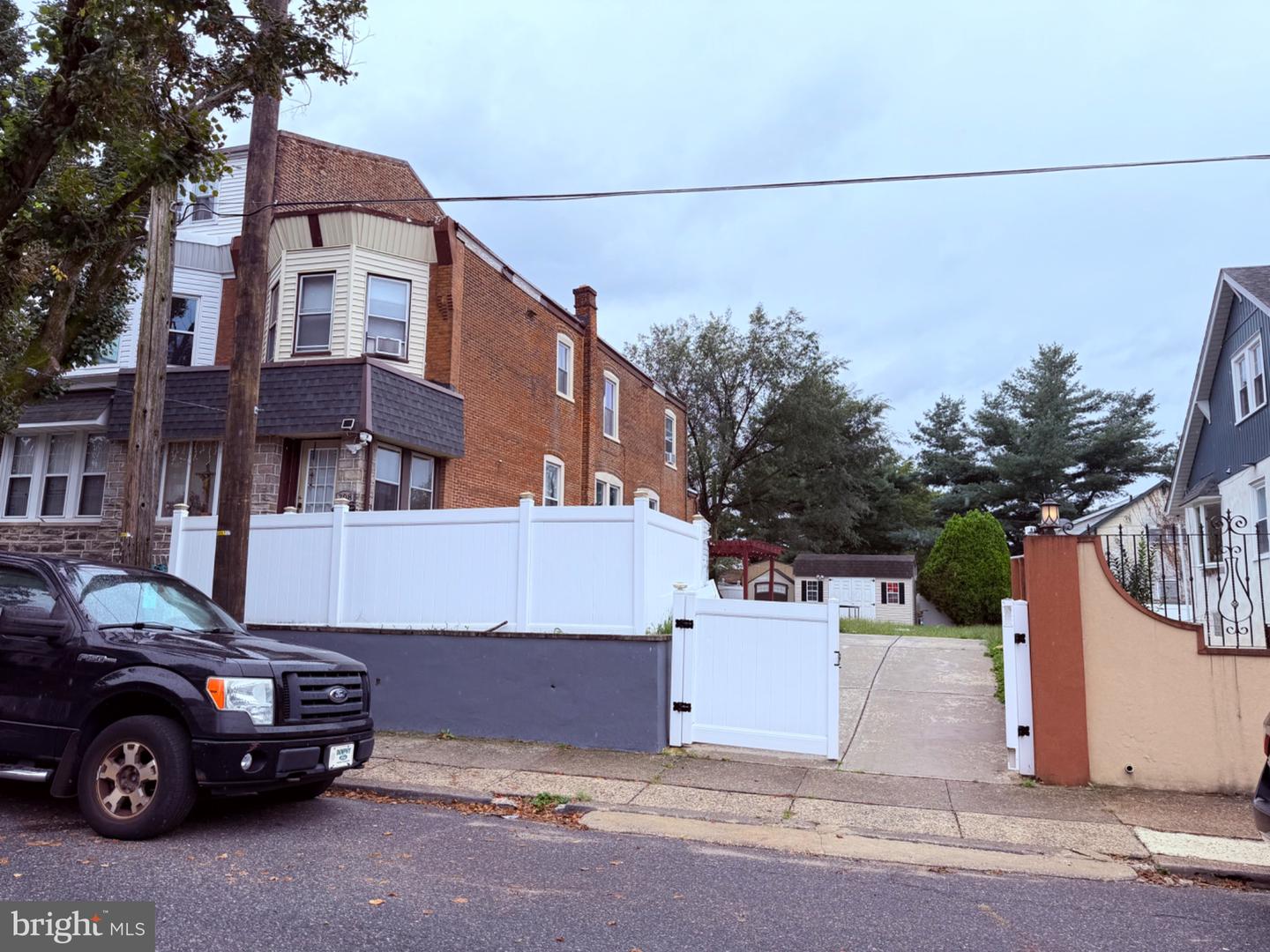 308 PRINCETON AVE Property Photo 1