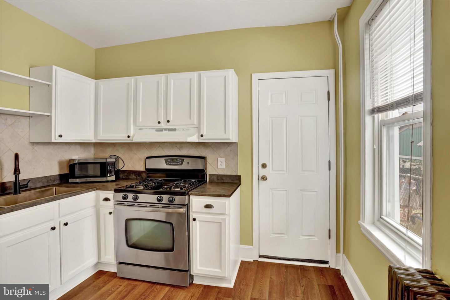 4127 Orchard St Property Photo 11