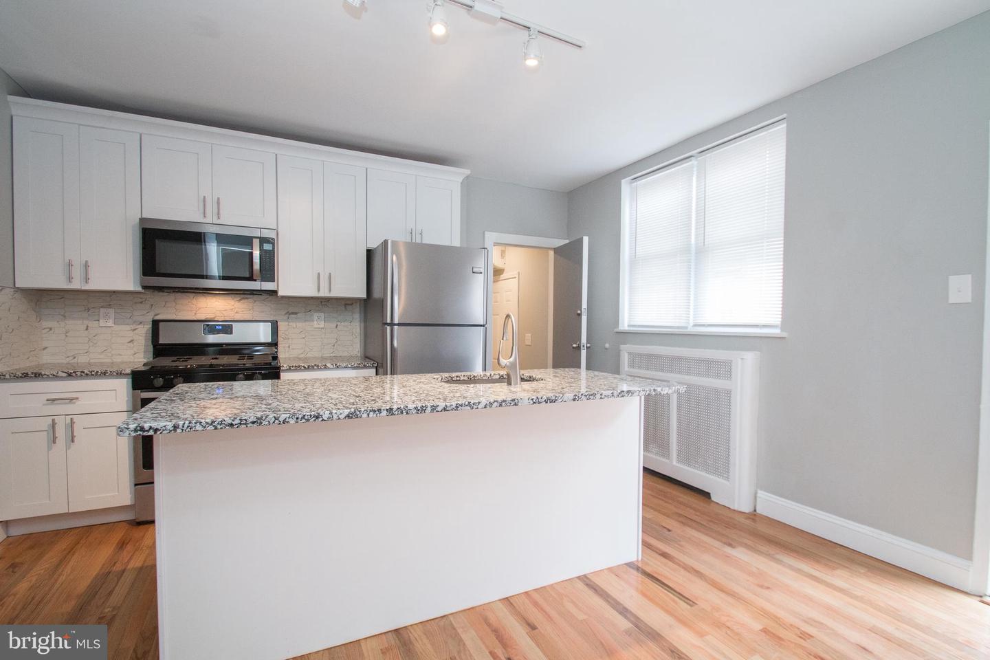 1229 W Porter St #unit 1 Property Photo 2