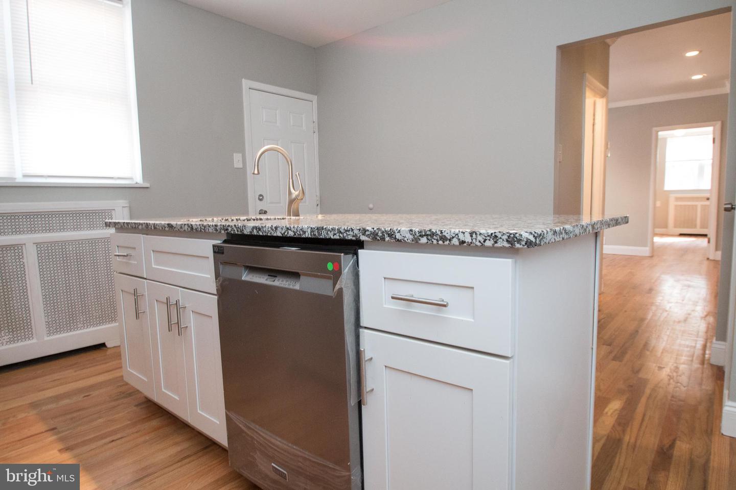 1229 W Porter St #unit 1 Property Photo 5