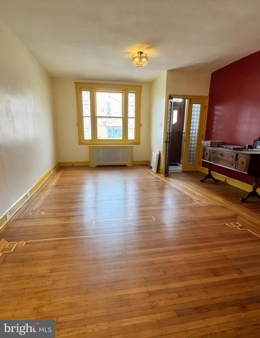 926 Snyder Ave Property Photo 3