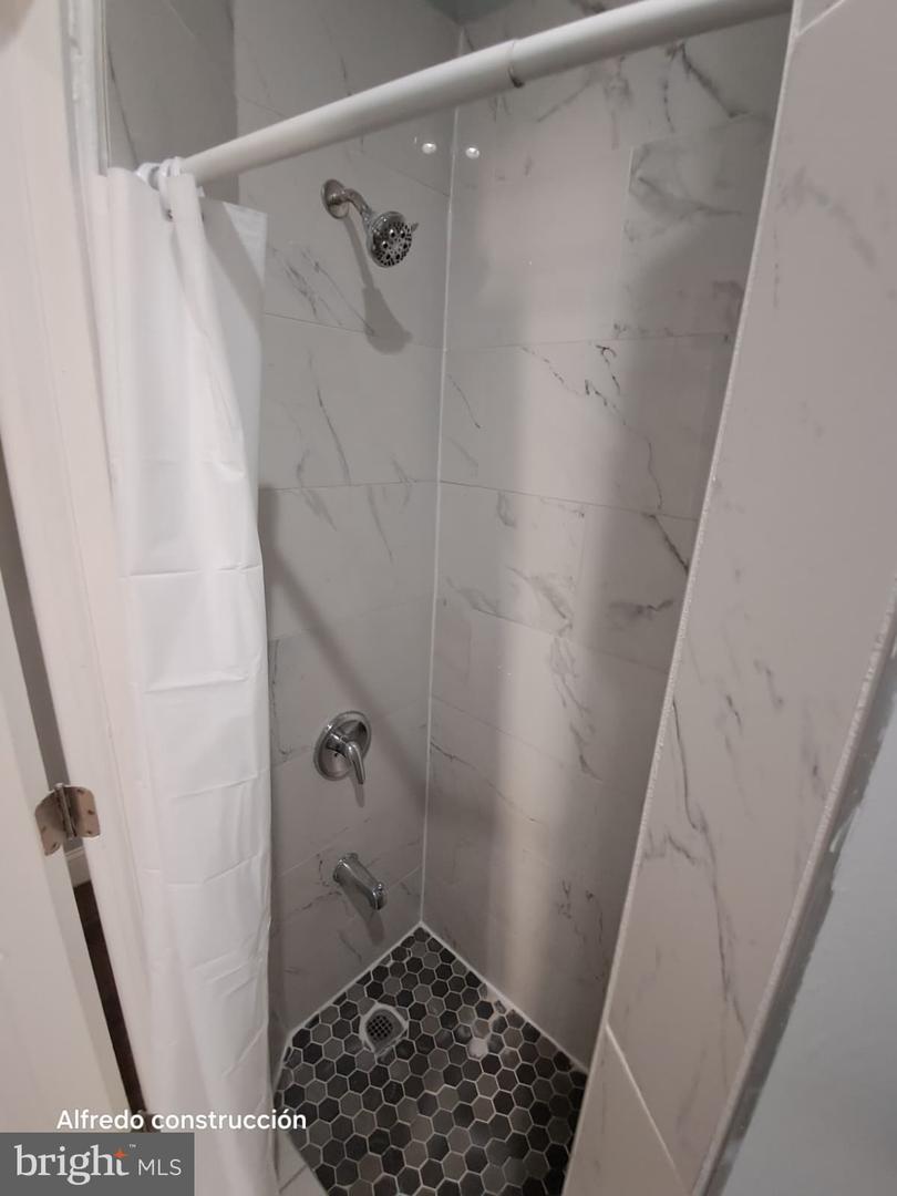 2814 N 8th St Property Photo 11