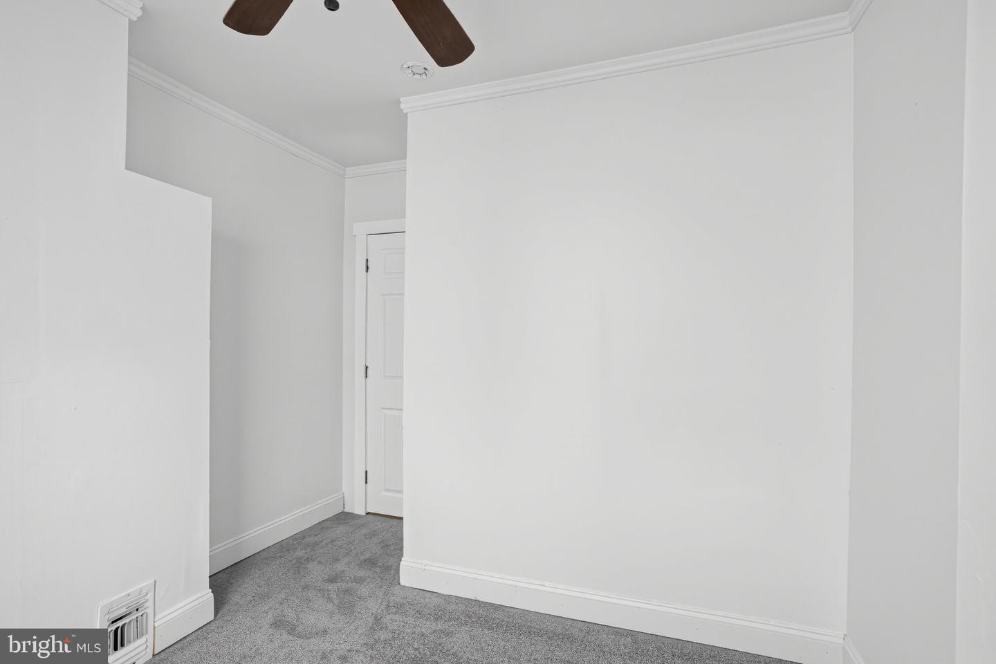 3028 Mercer St Property Photo 18