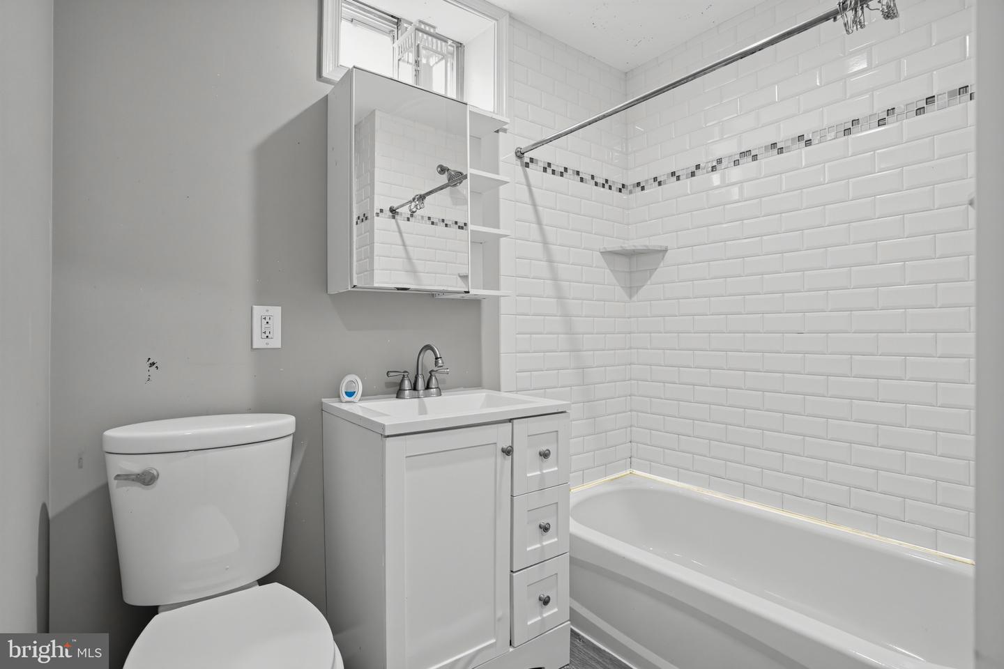 3028 Mercer St Property Photo 19