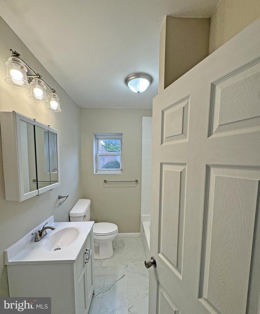 5738 Vandike St Property Photo 12
