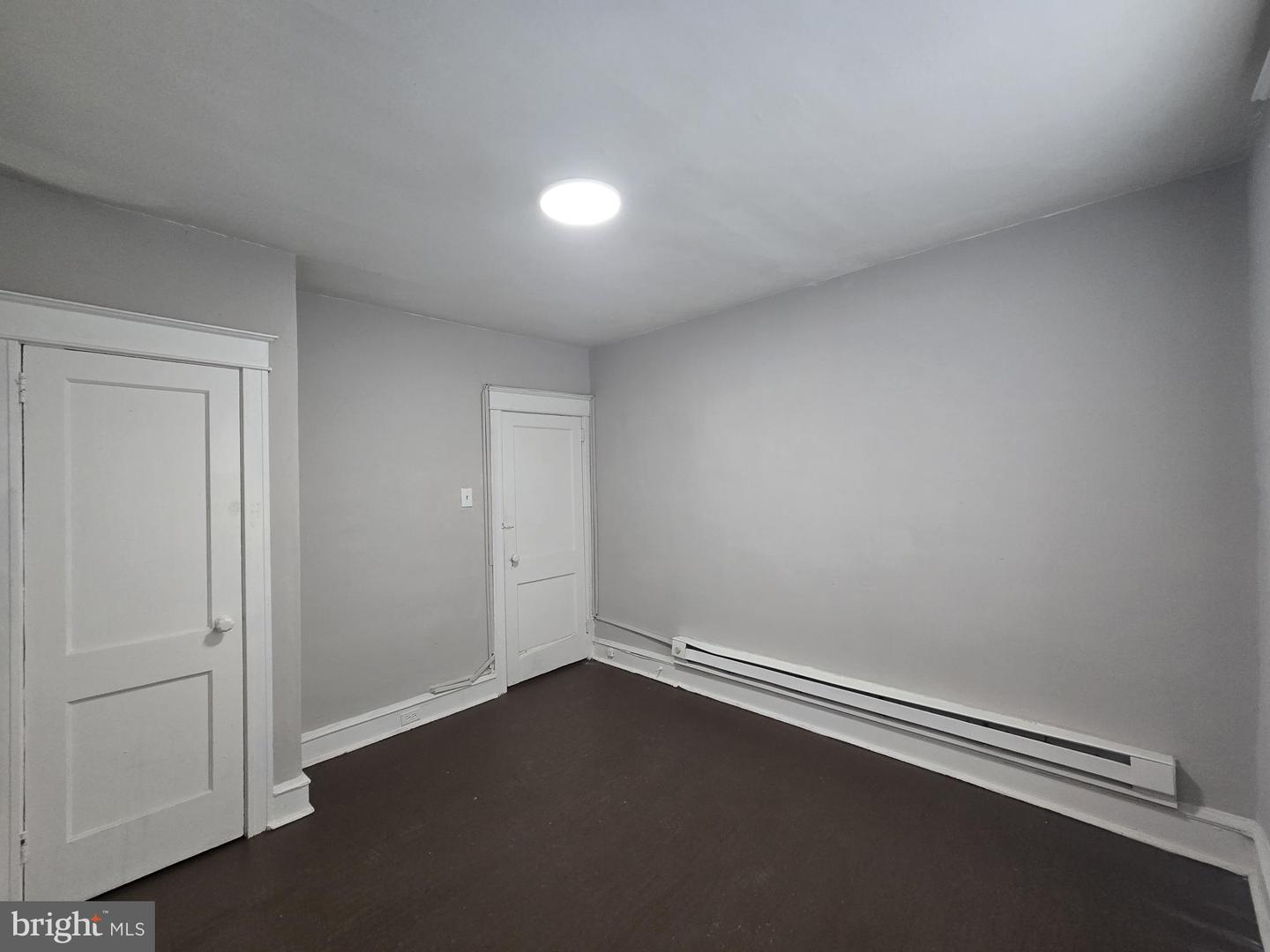 5206 Euclid St #2nd Floor Property Photo 10