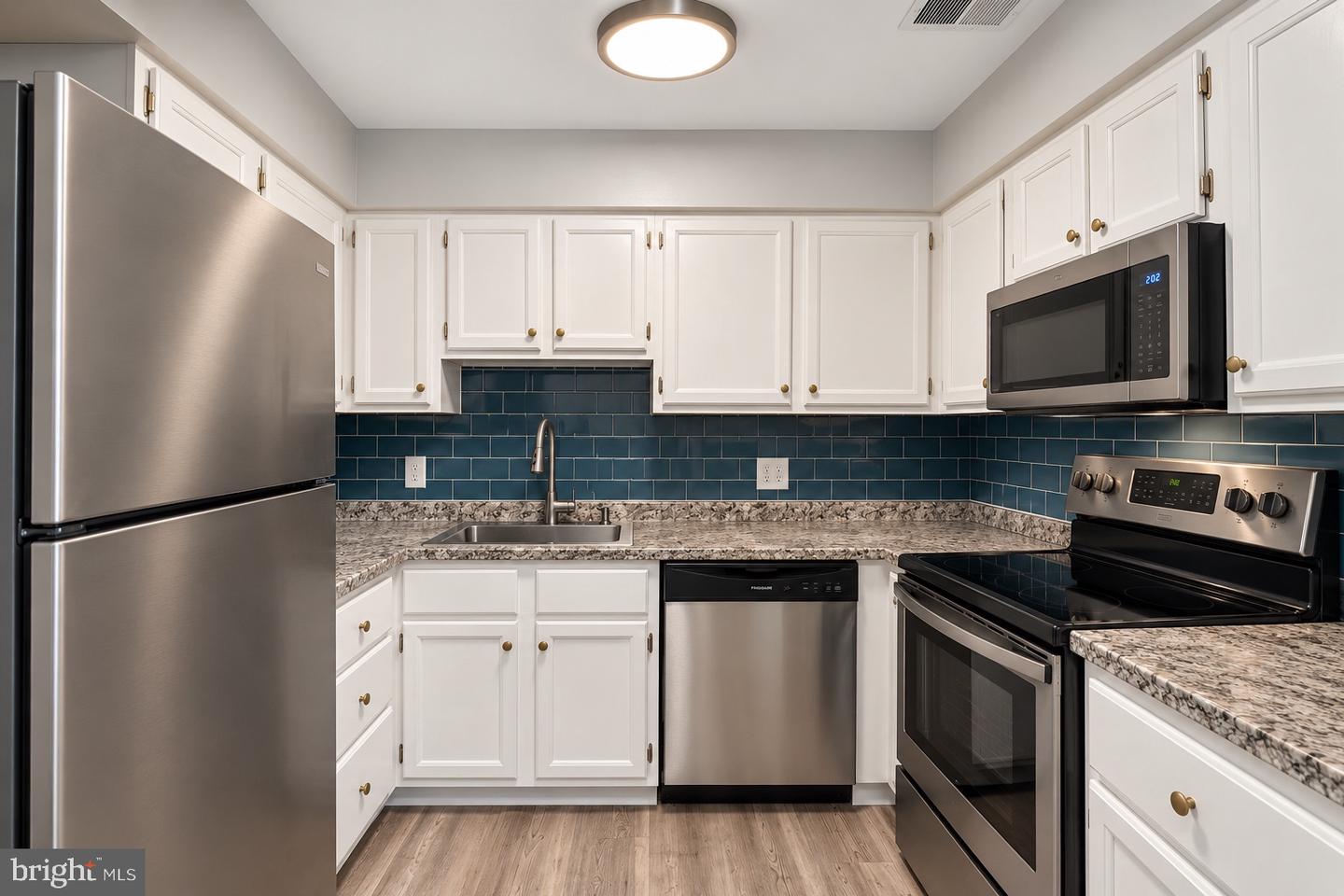 151 PARKER AVE #A Property Photo 1