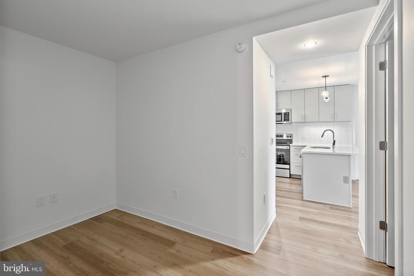 569 N 5th Street #922 Property Photo 15