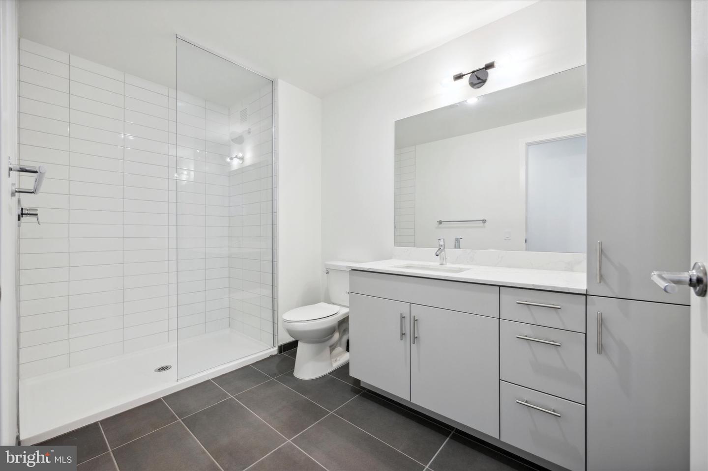 569 N 5th Street #922 Property Photo 16