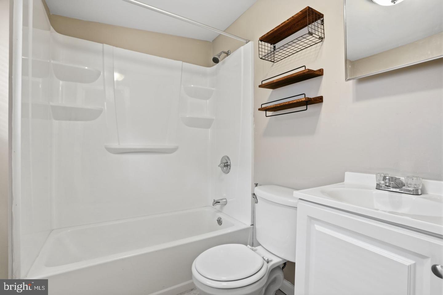 3151 Tulip St Property Photo 14