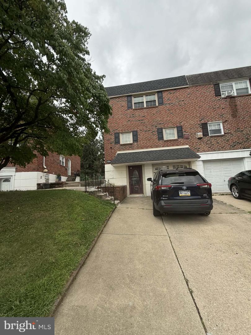 814 Kendrick St Property Photo 1