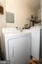 2047 Green St Property Photo 17