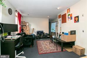 2047 Green St Property Photo 19