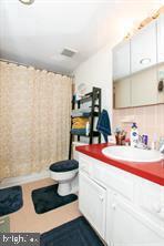 2047 Green St Property Photo 21