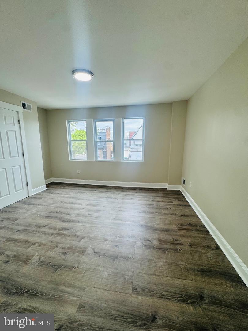 1840 73rd Ave Property Photo 25