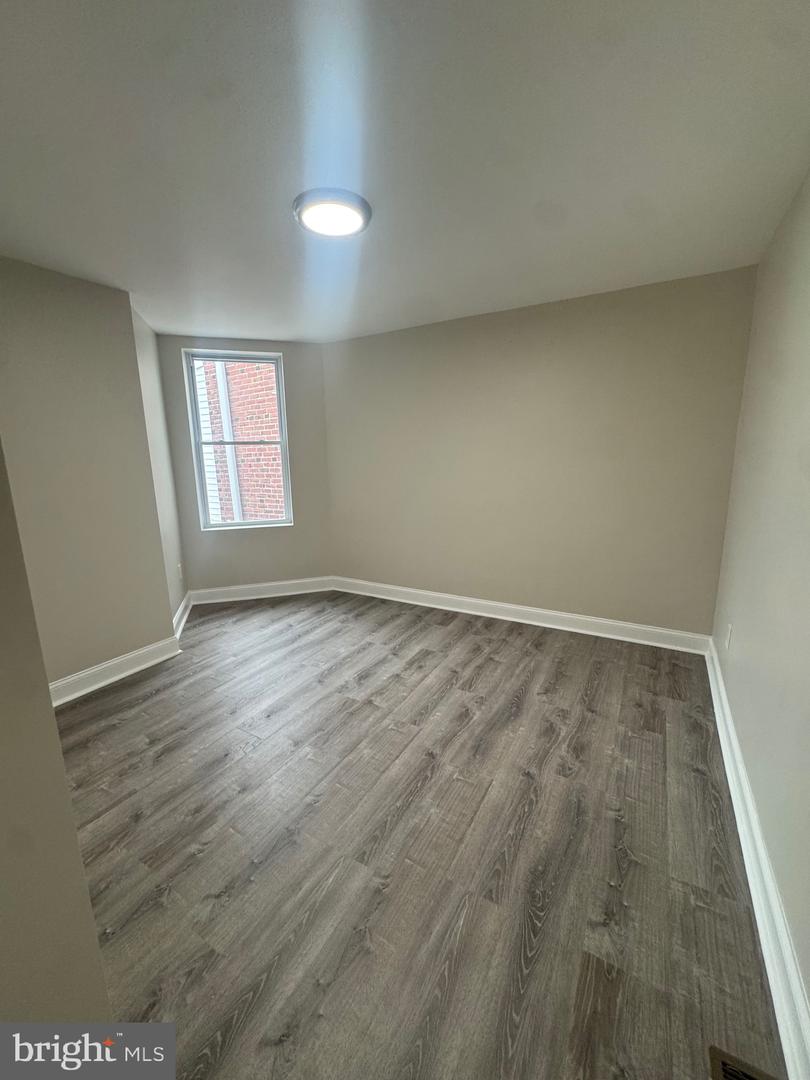 1840 73rd Ave Property Photo 26