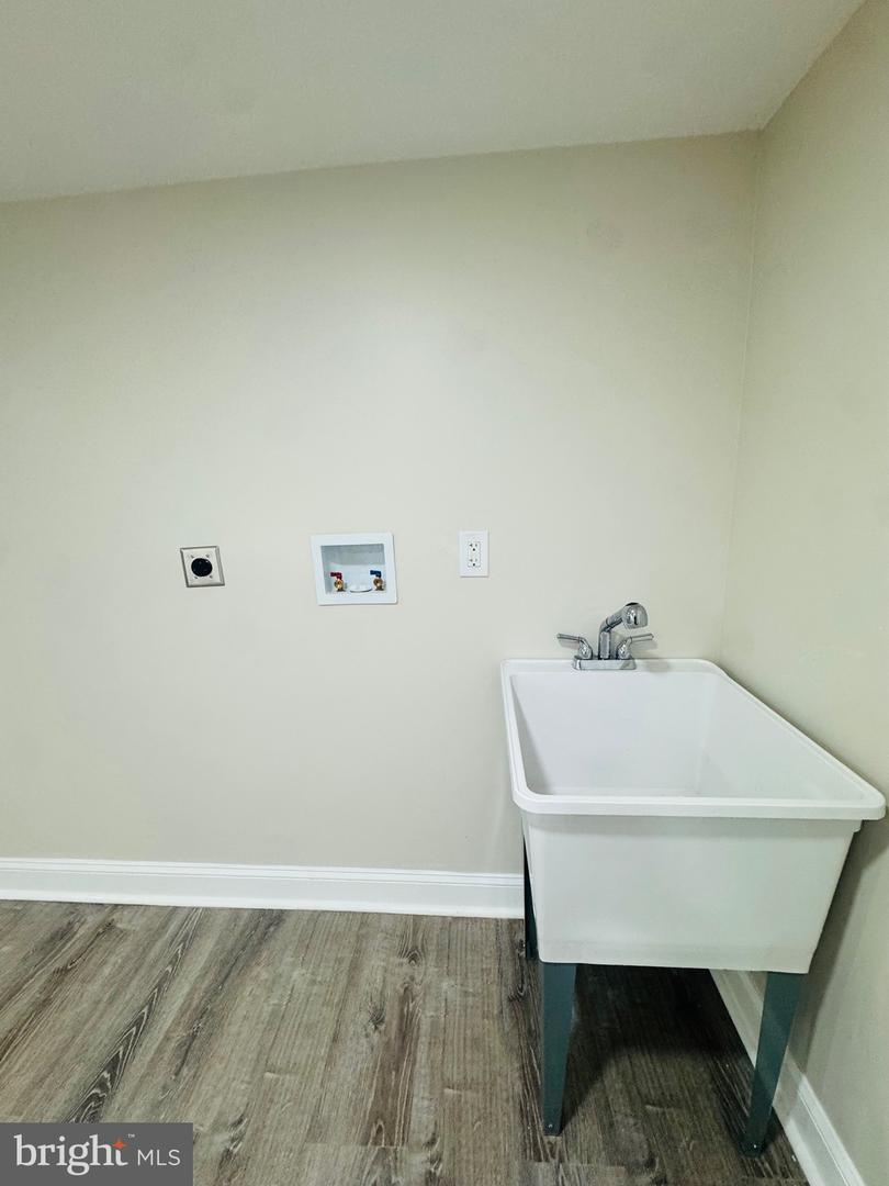 1840 73rd Ave Property Photo 36