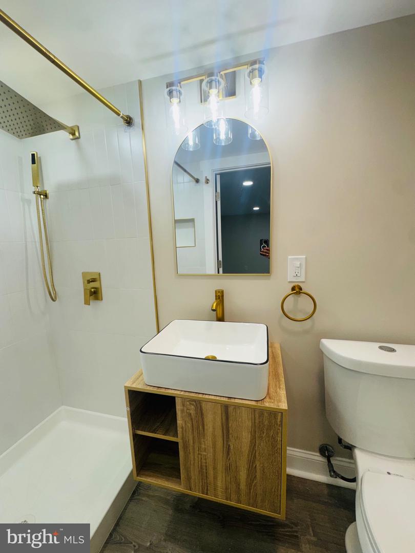 1840 73rd Ave Property Photo 37