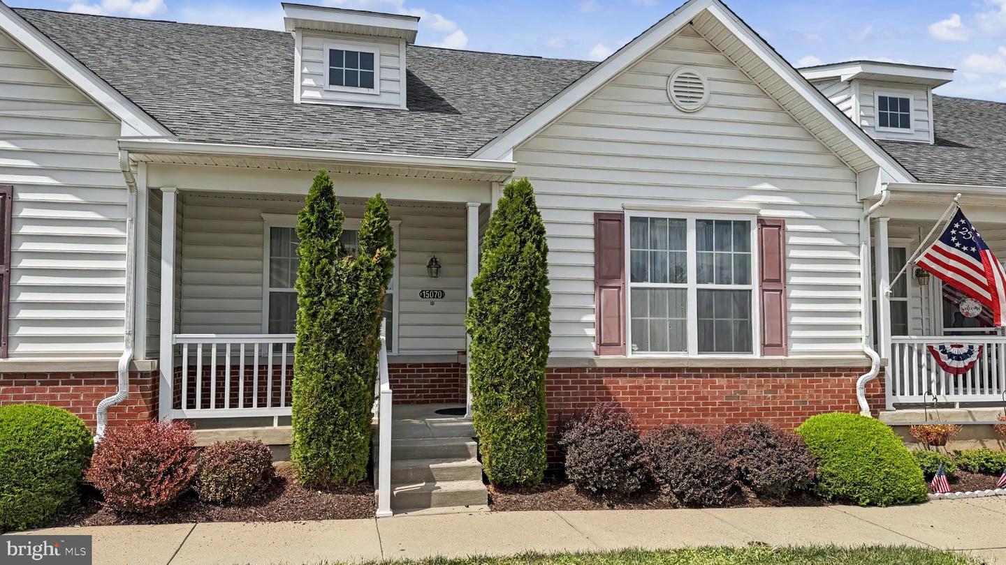 15070 Dahlia Dr Property Photo 1