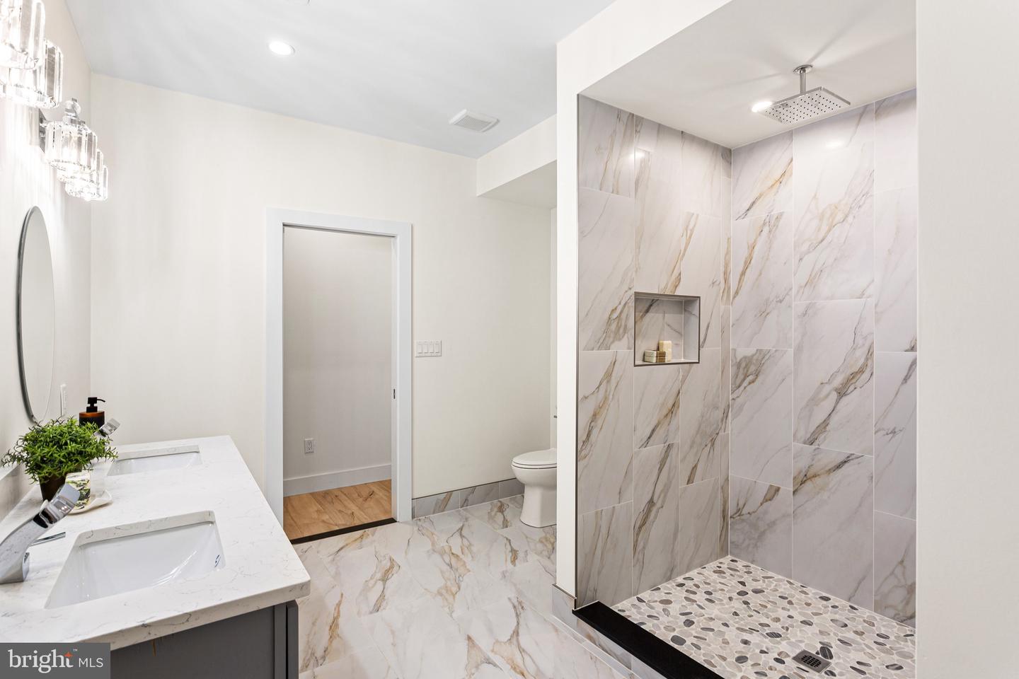 6995 Pechin St #unit 8 Property Photo 13