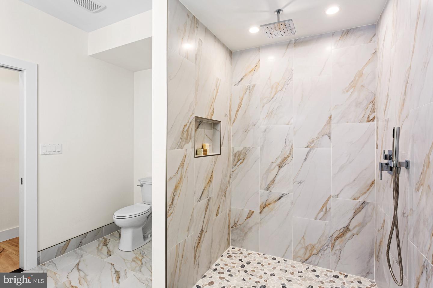 6995 Pechin St #unit 8 Property Photo 14