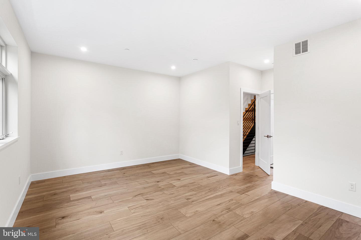 6995 Pechin St #unit 8 Property Photo 16