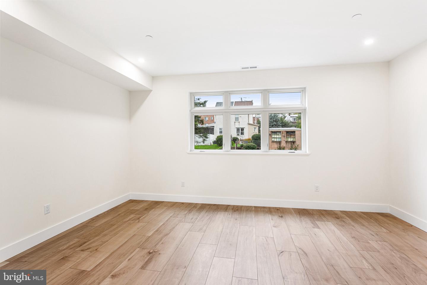 6995 Pechin St #unit 8 Property Photo 17