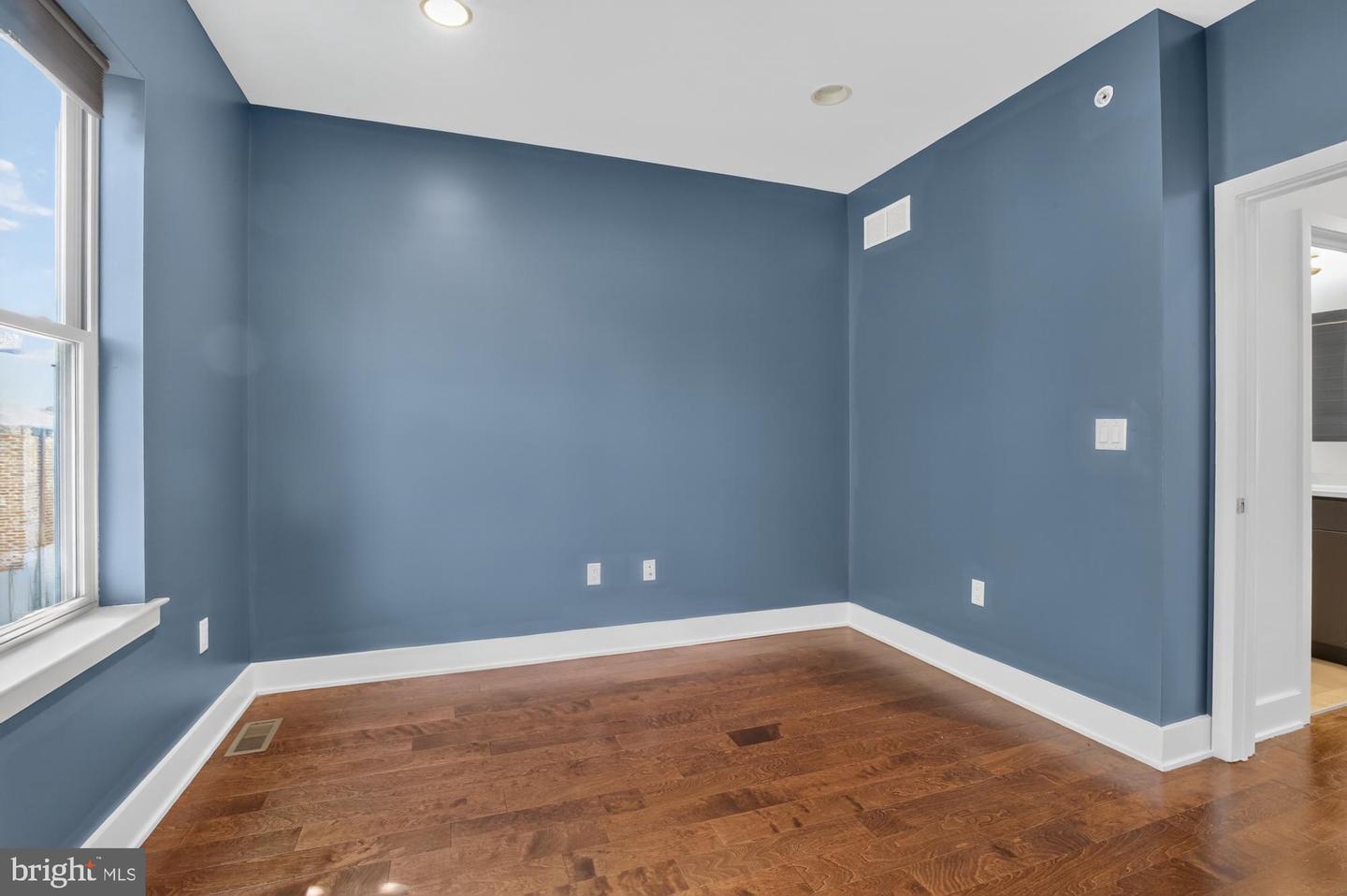 1343 S Bouvier St Property Photo 24