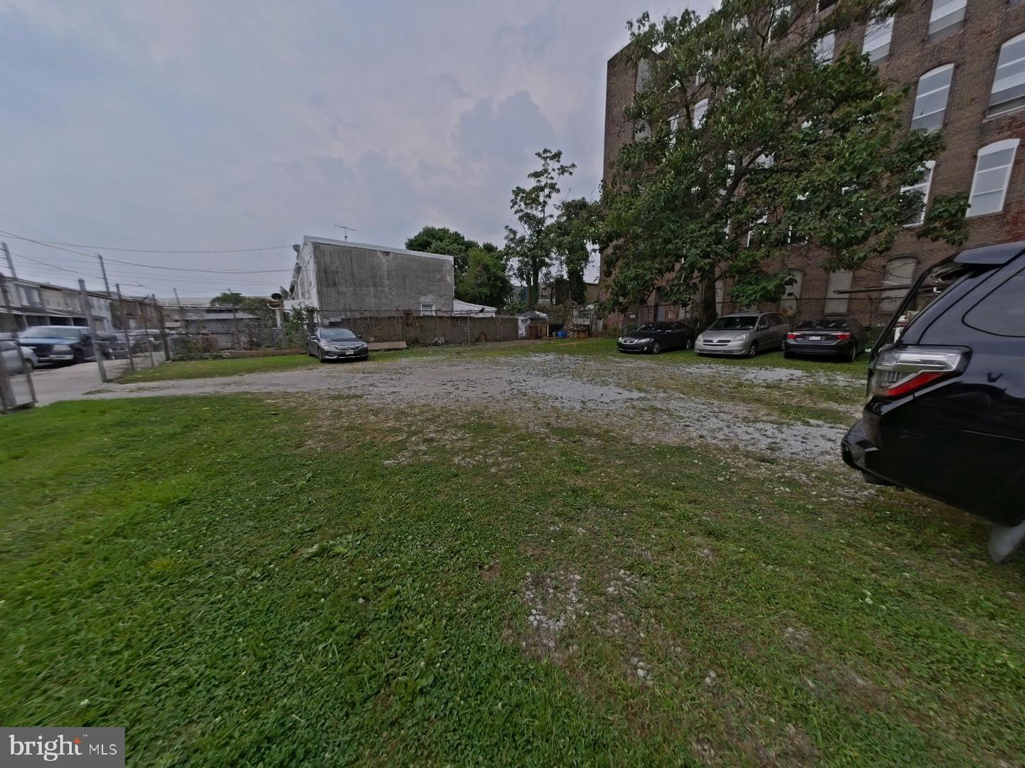2842-52 & 2832-2840 Rosehill St Property Photo 2