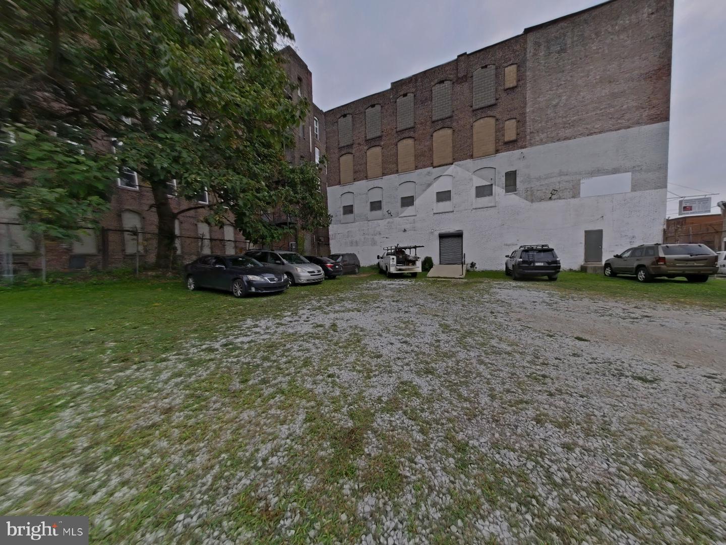 2842-52 & 2832-2840 Rosehill St Property Photo 3