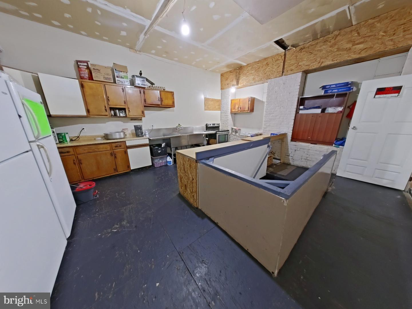 2842-52 & 2832-2840 Rosehill St Property Photo 6