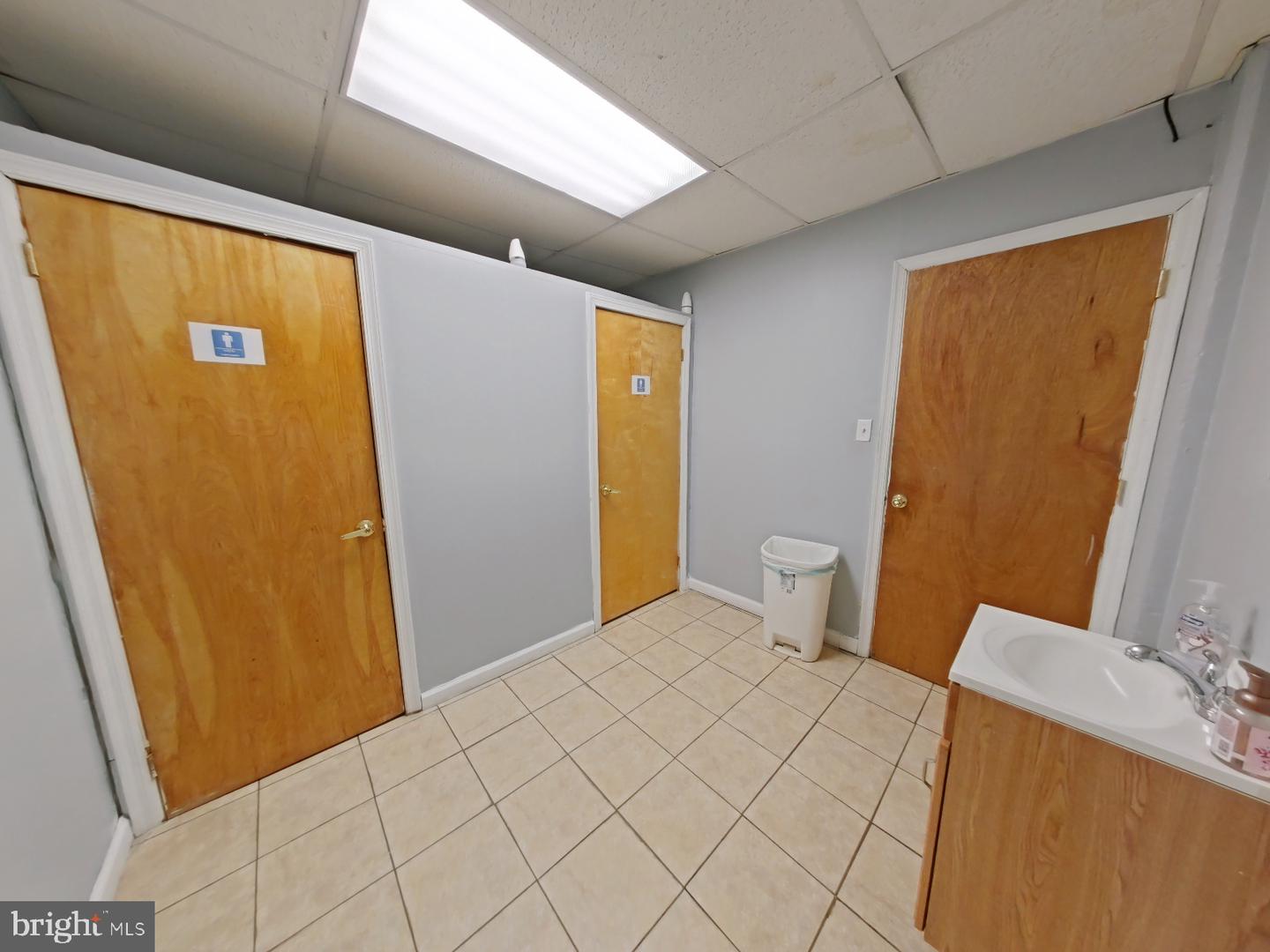 2842-52 & 2832-2840 Rosehill St Property Photo 7