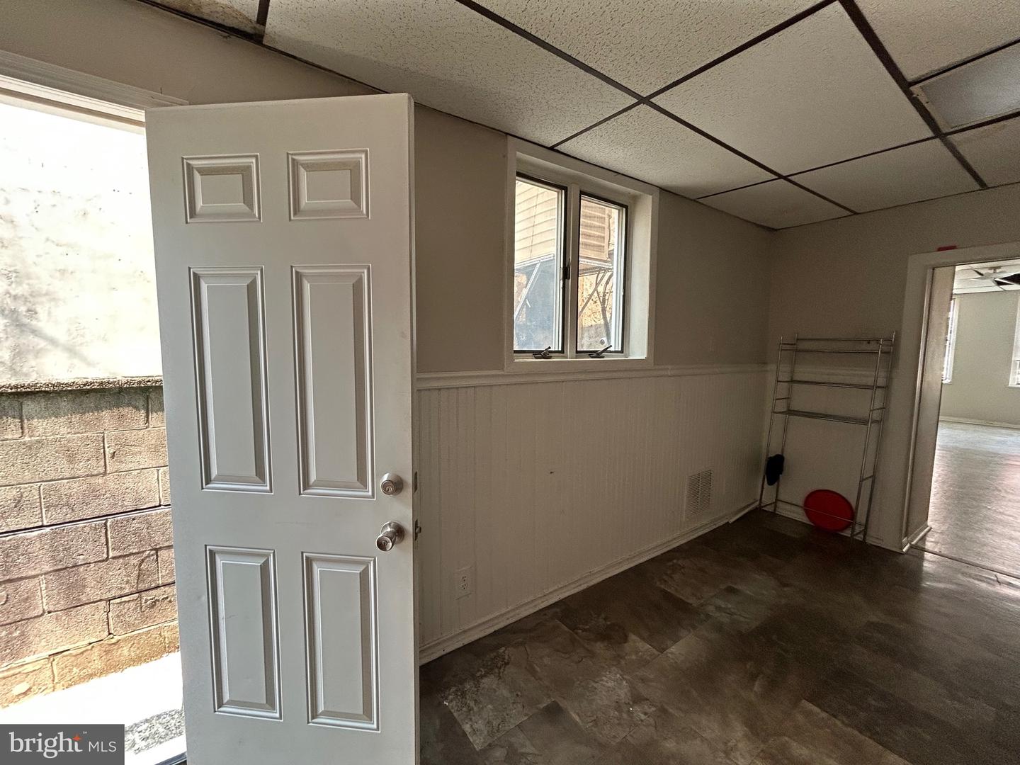 540 Fernon St Property Photo 6