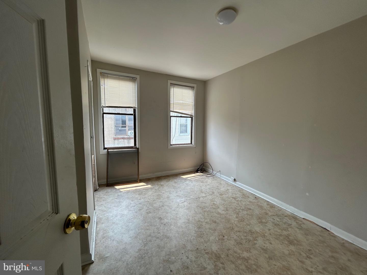 540 Fernon St Property Photo 17