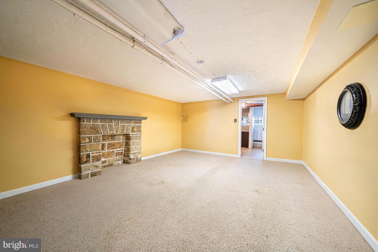 3241 Wellington St Property Photo 17