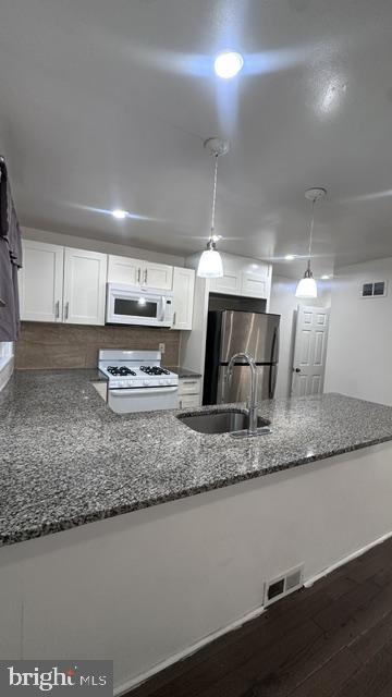 6013 Belden St Property Photo 12