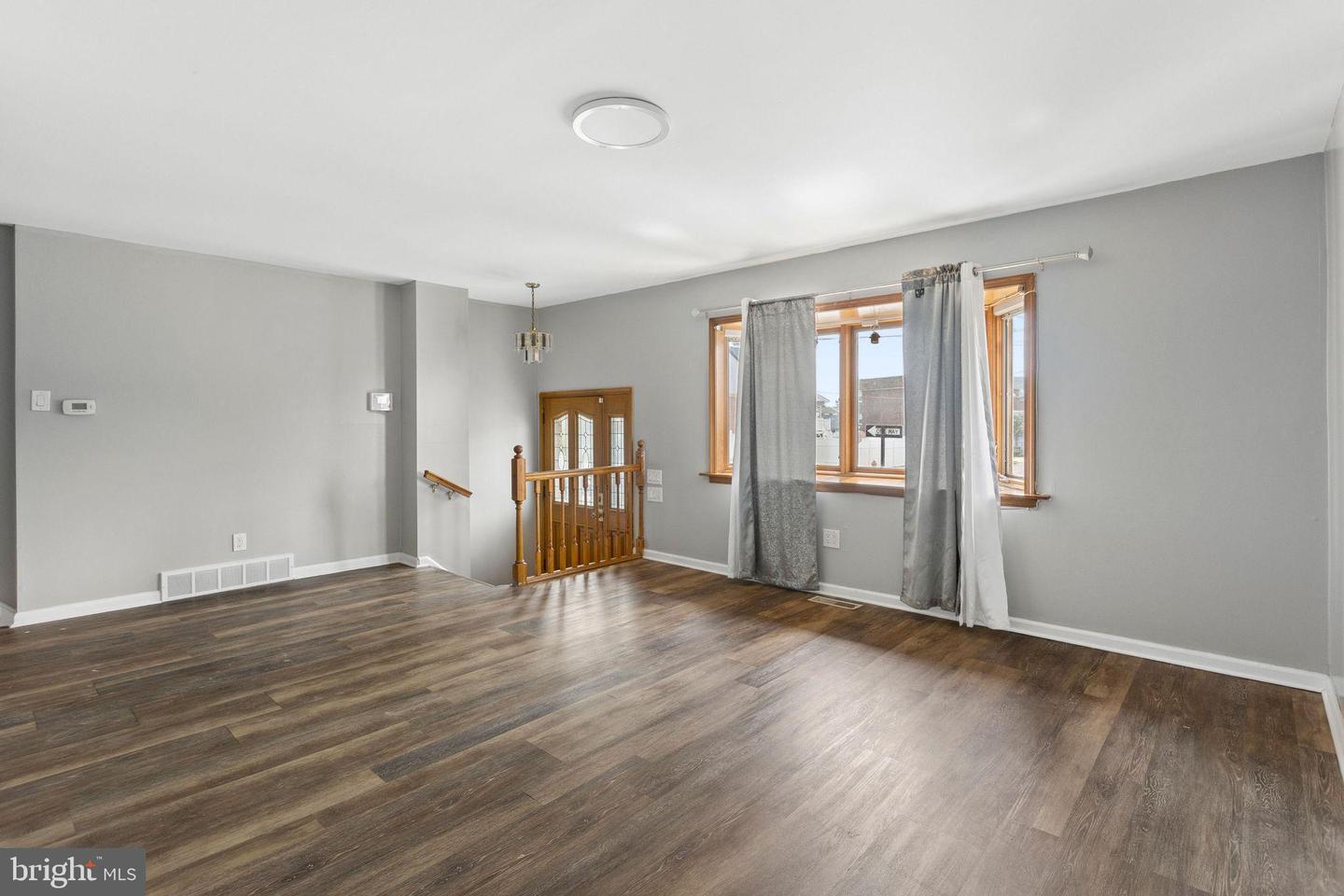 12214 Medford Rd Property Photo 3