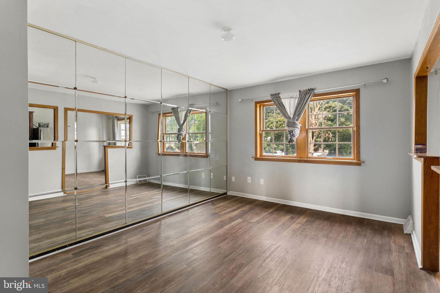 12214 Medford Rd Property Photo 5
