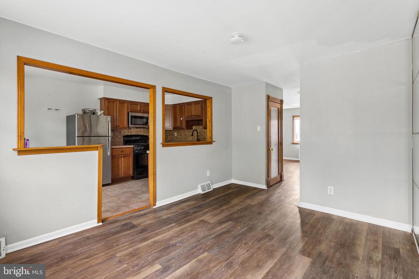 12214 Medford Rd Property Photo 6