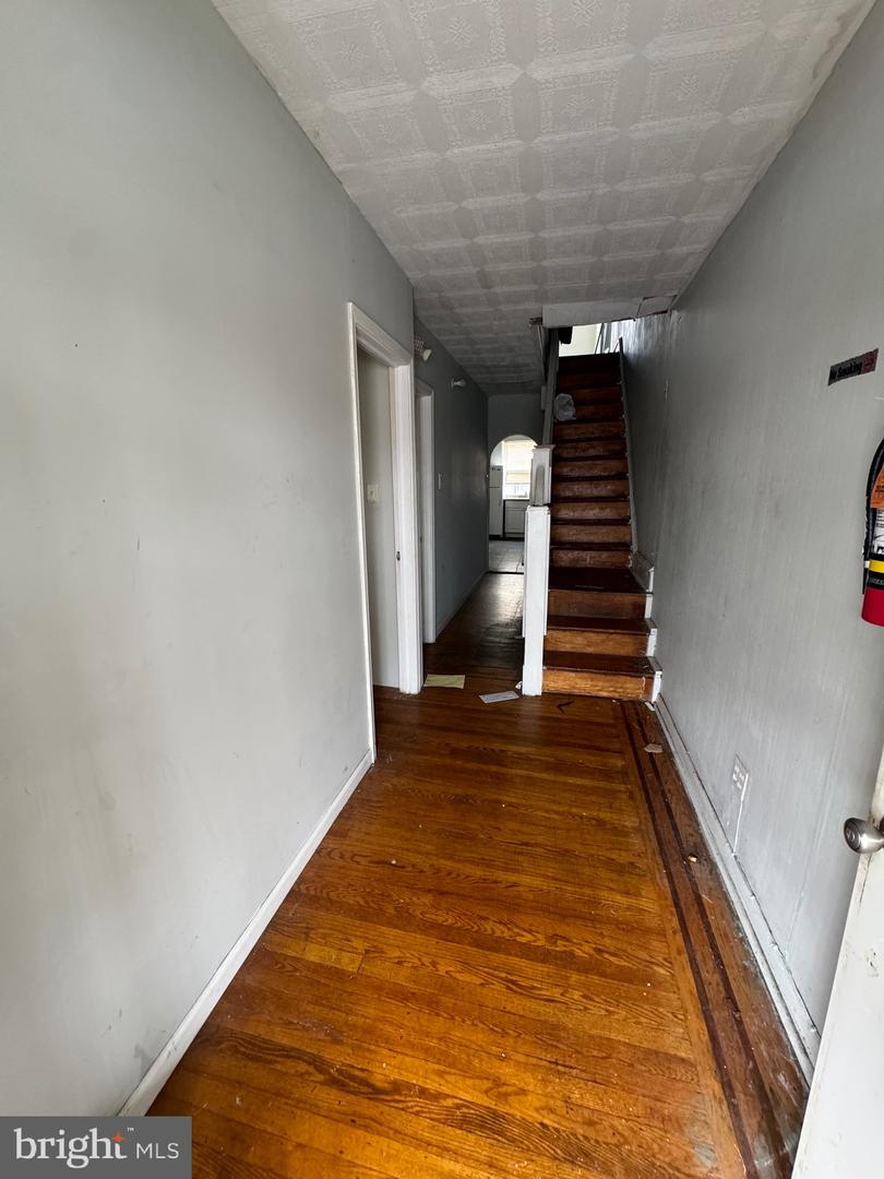 4035 Neilson St Property Photo 2