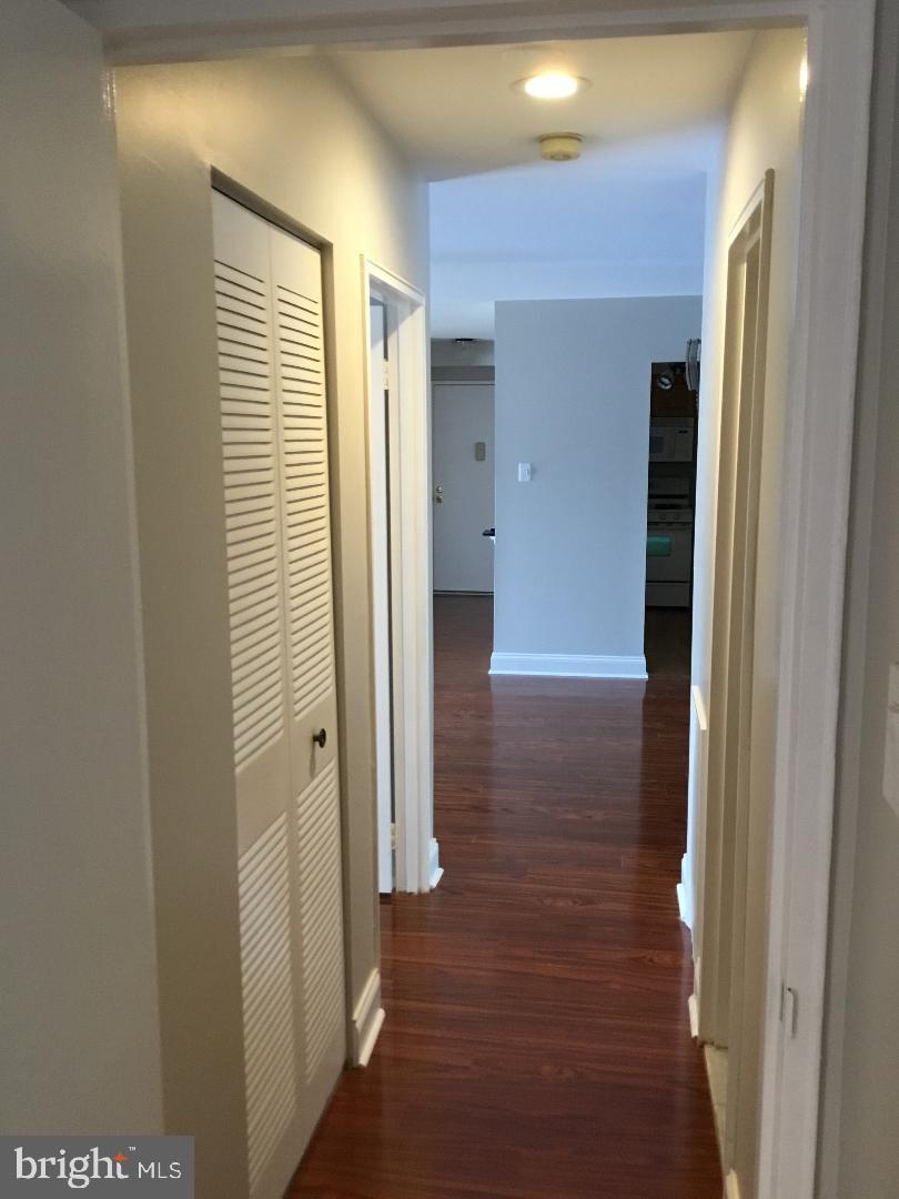 44203-00 Delaire Landing Rd #203 Property Photo 13