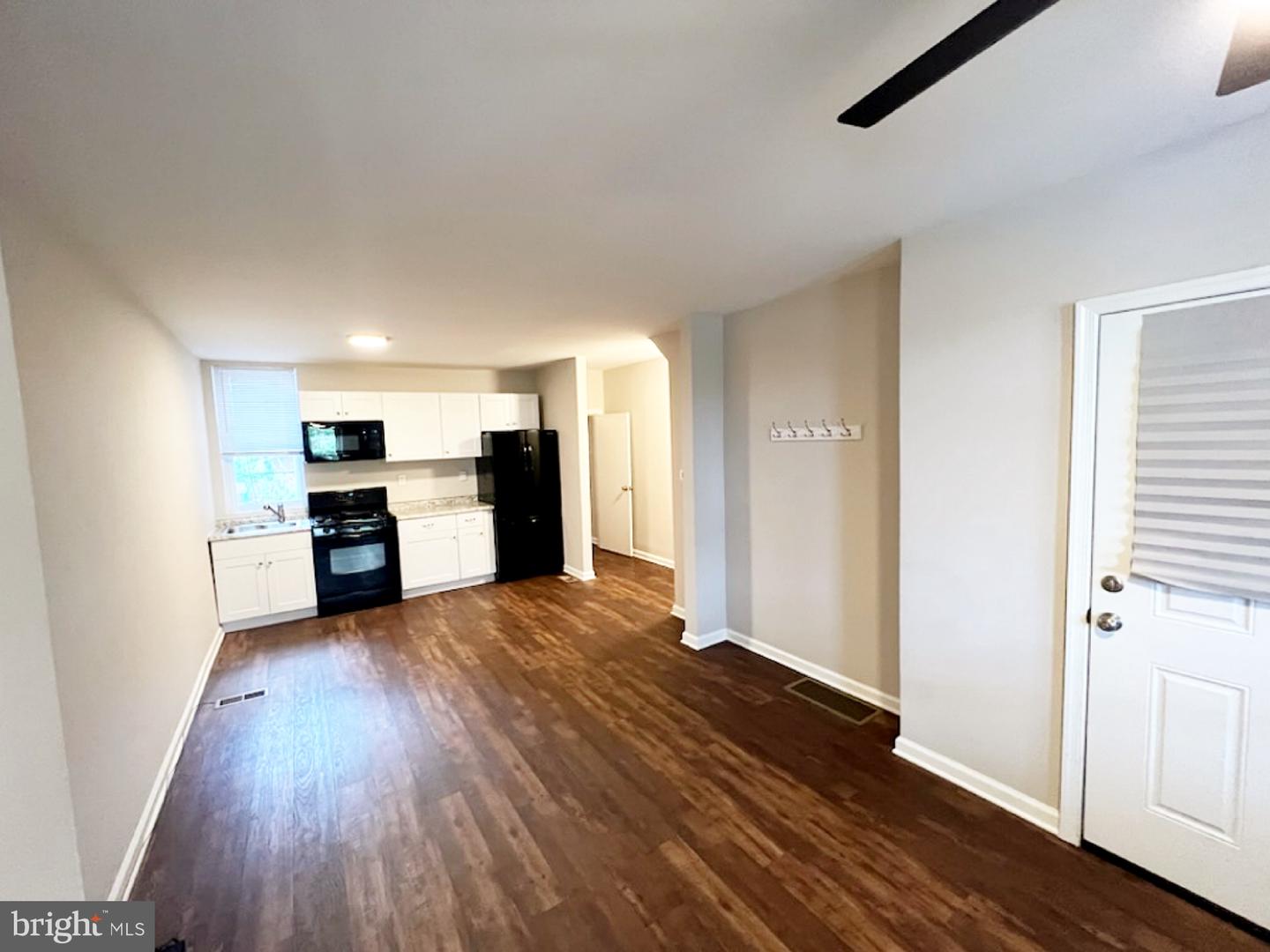5815 Catharine St #apt A Property Photo 12