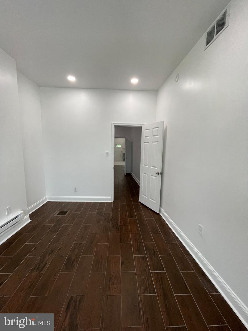 537 E Tulpehocken St E #1 Property Photo 3