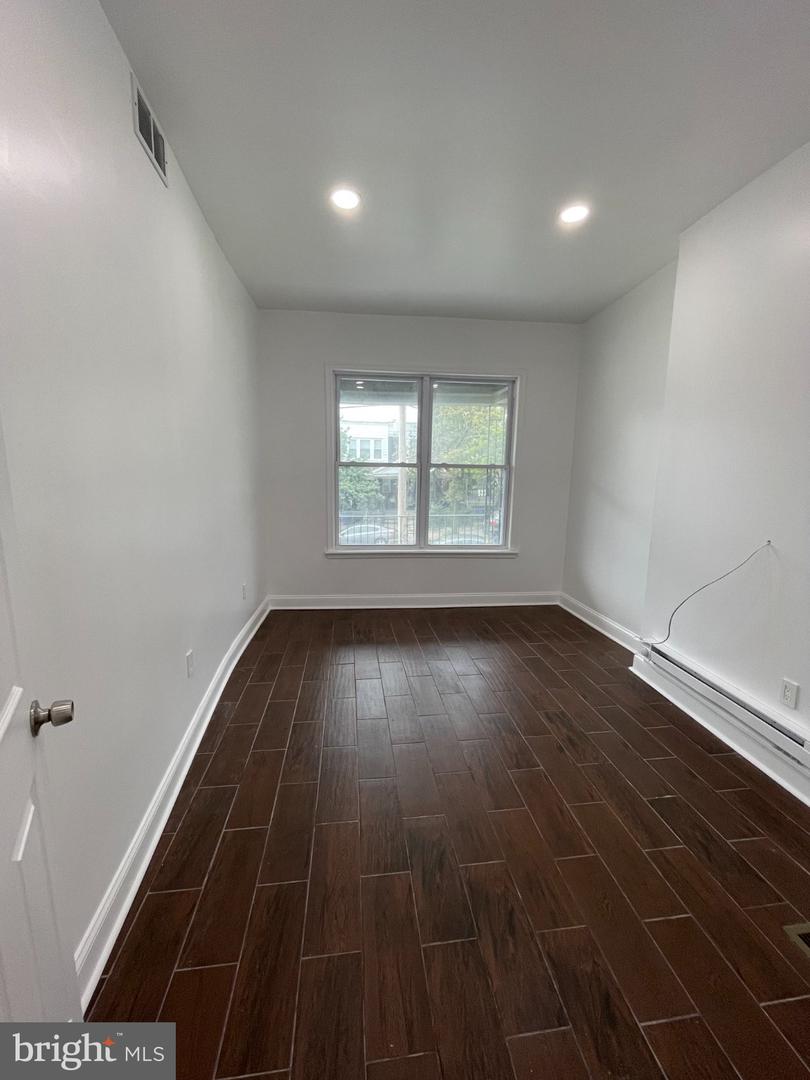 537 E Tulpehocken St E #1 Property Photo 4