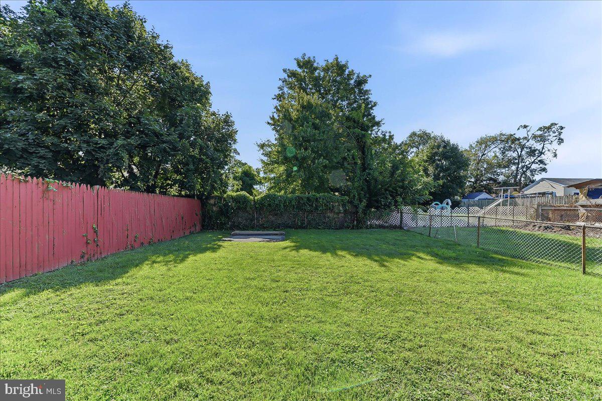 6931 Oakley St Property Photo 8
