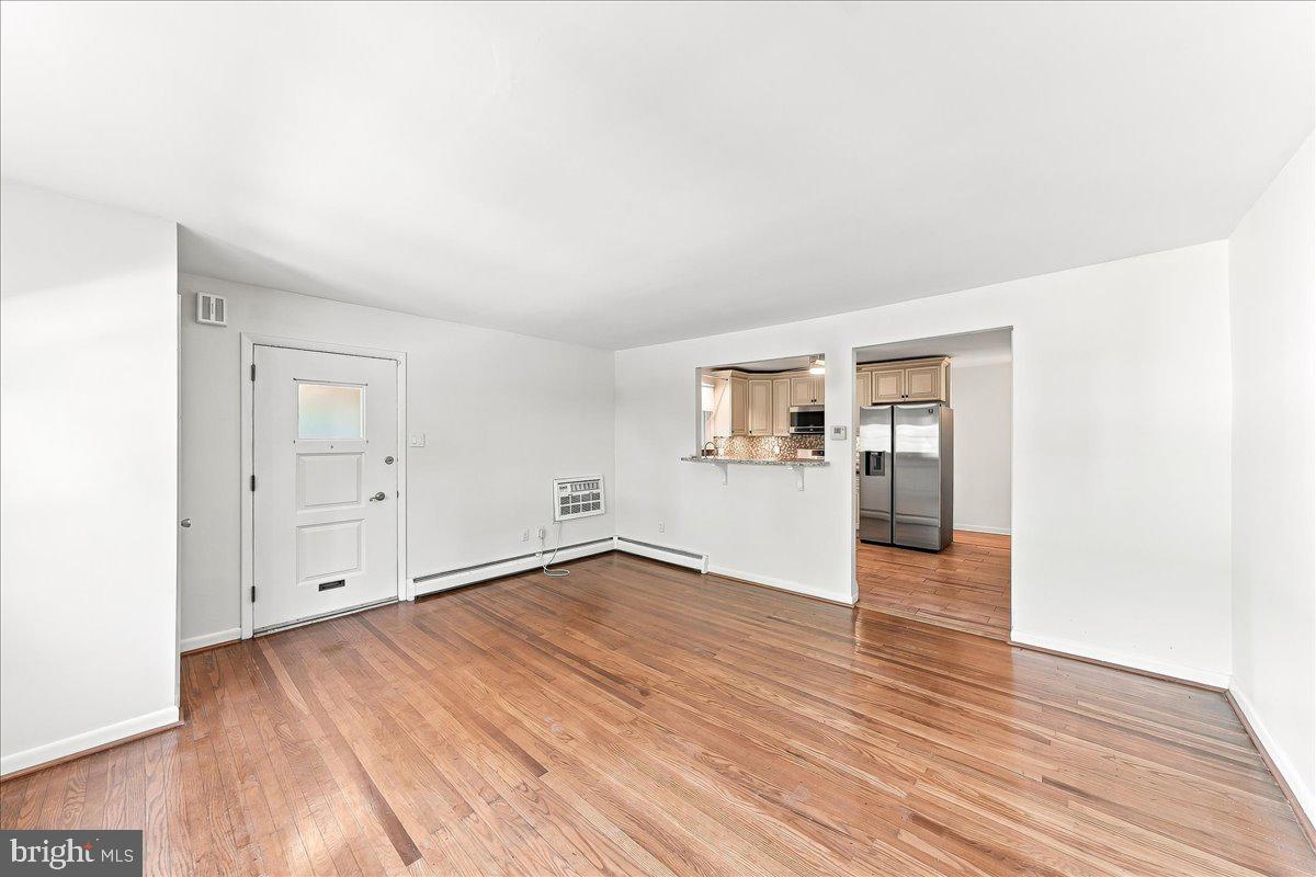 6931 Oakley St Property Photo 12