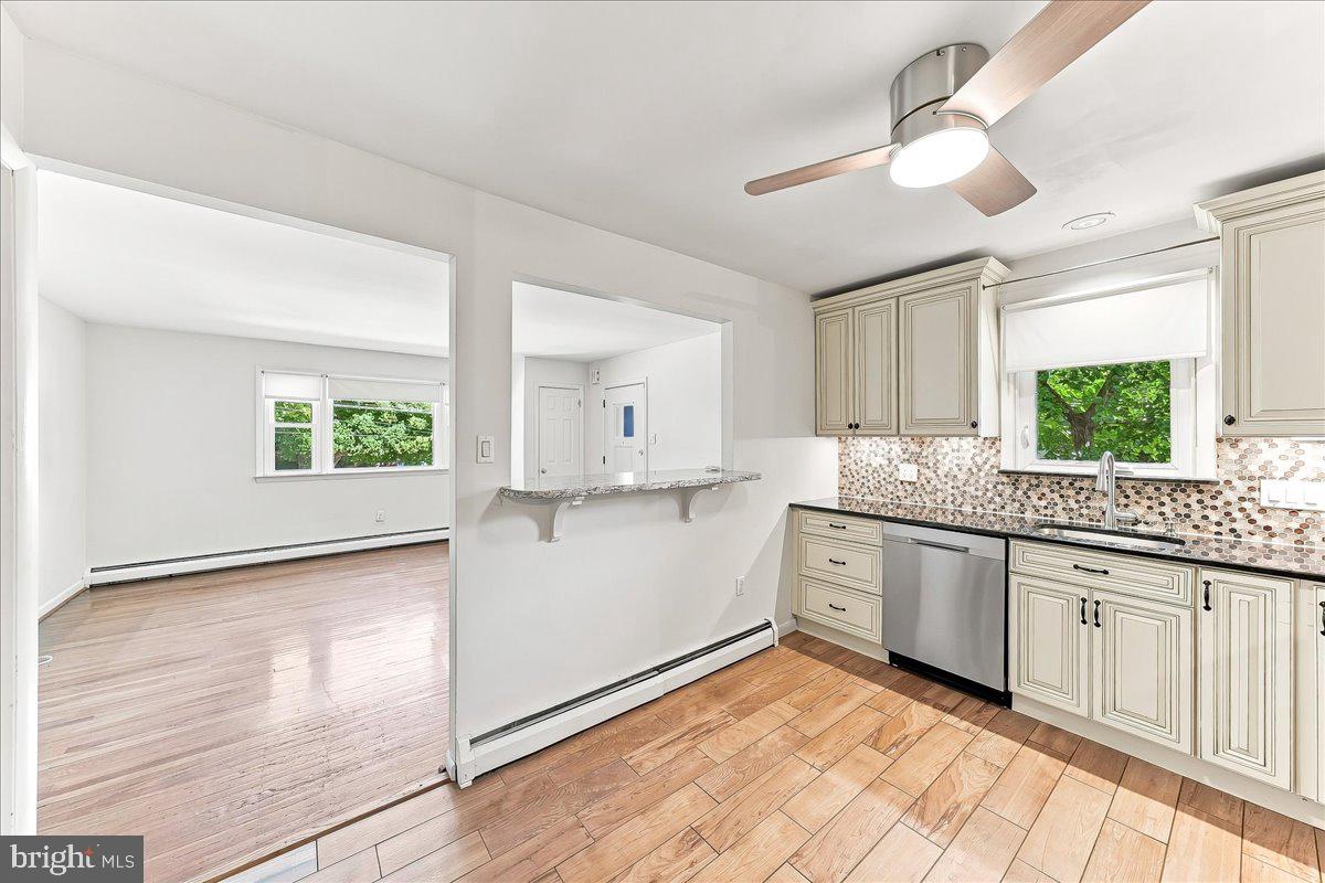 6931 Oakley St Property Photo 15