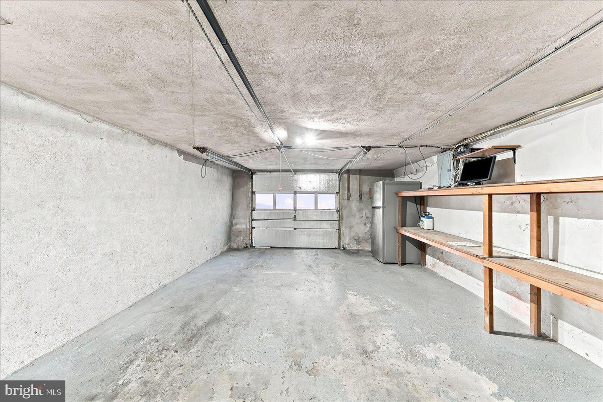 6931 Oakley St Property Photo 34