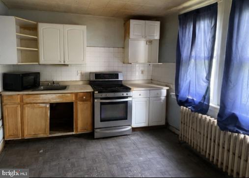 4560 Milnor St Property Photo 4