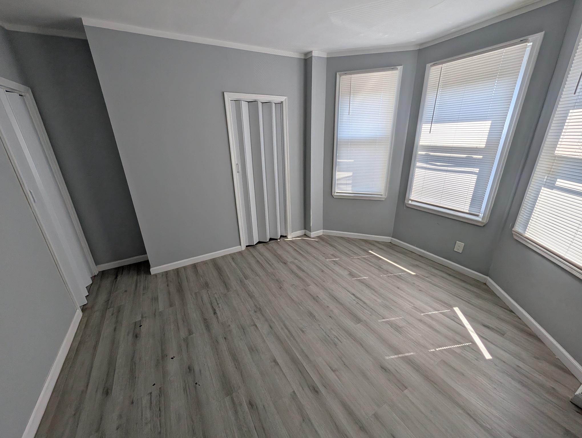 3052 N Lee St Property Photo 10